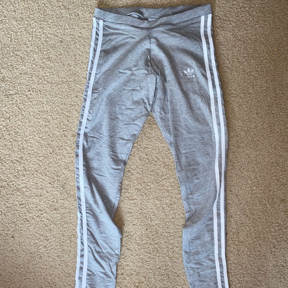 adidas Pants - NWOT Adidas grey leggings